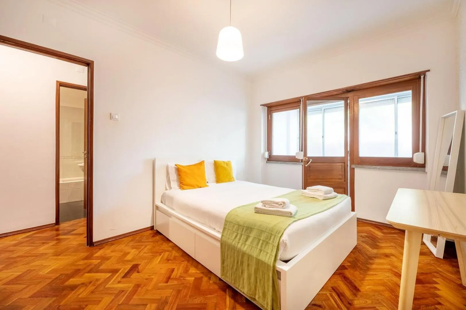 GuestReady - Beachside Apartment near Praia de Carcavelos Parede